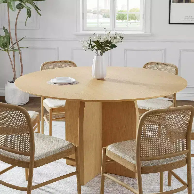 Tavolo da pranzo rotondo 52 x 52 in legno massello con finitura naturale ed eleganti gambe ad arco per sale da pranzo e cucine moderne