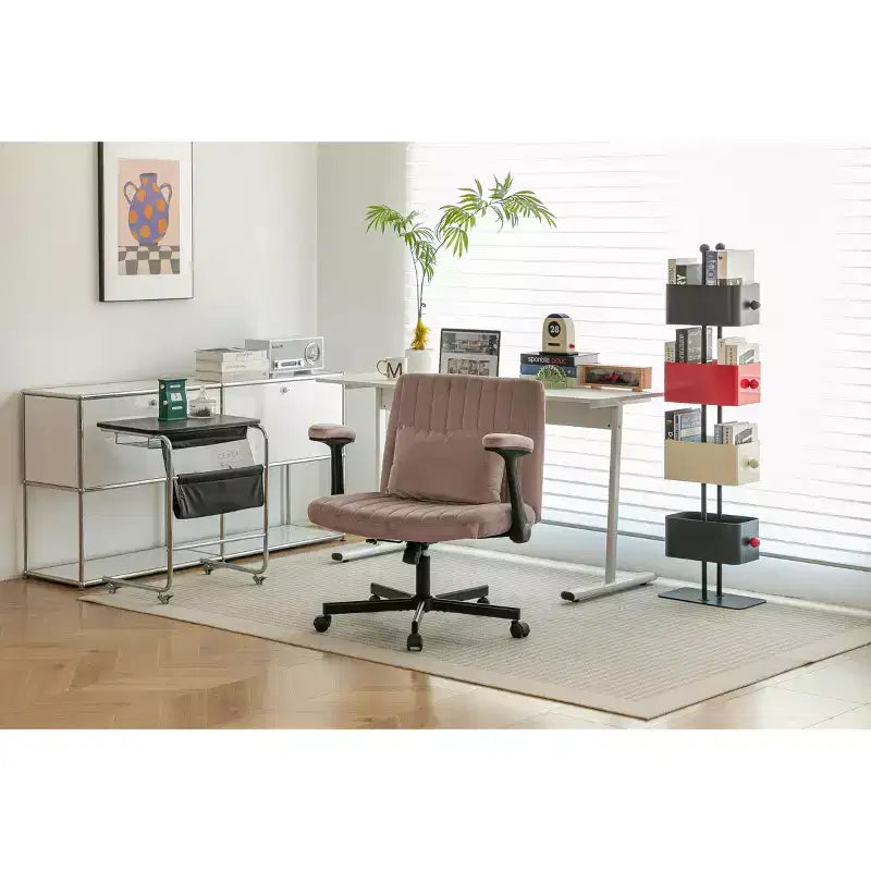 Sedia da ufficio moderna in velluto con schienale imbottito, sedia da scrivania con braccioli e schienale regolabili, sedia comoda per ufficio, studio