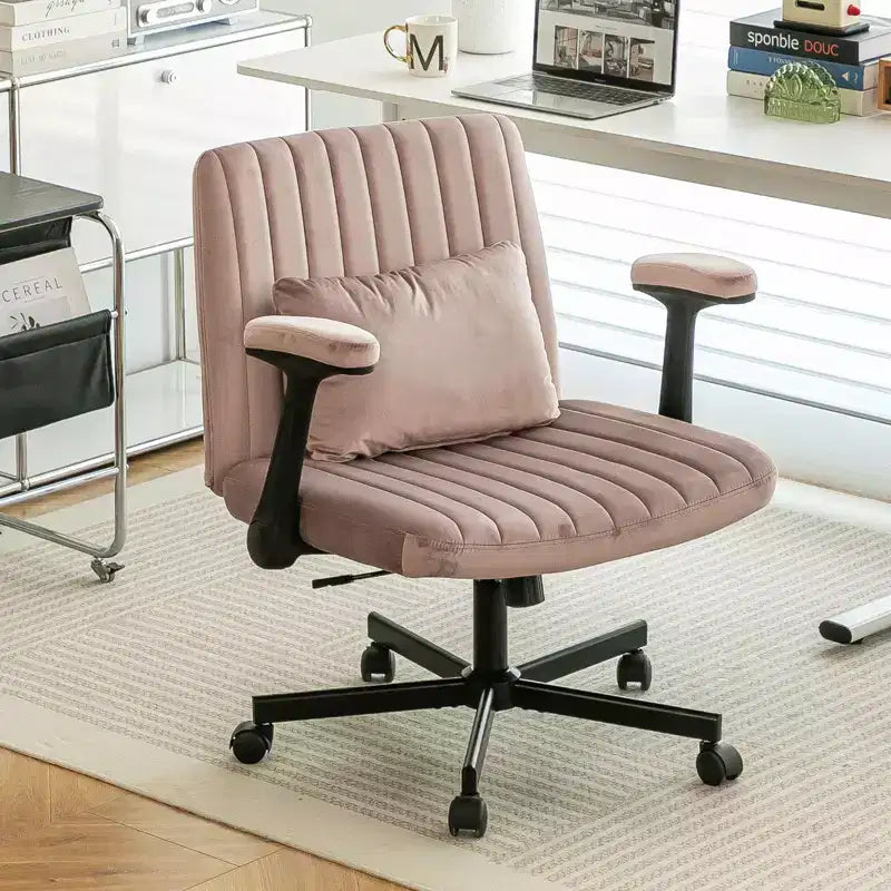 Sedia da ufficio moderna in velluto con schienale imbottito, sedia da scrivania con braccioli e schienale regolabili, sedia comoda per ufficio, studio