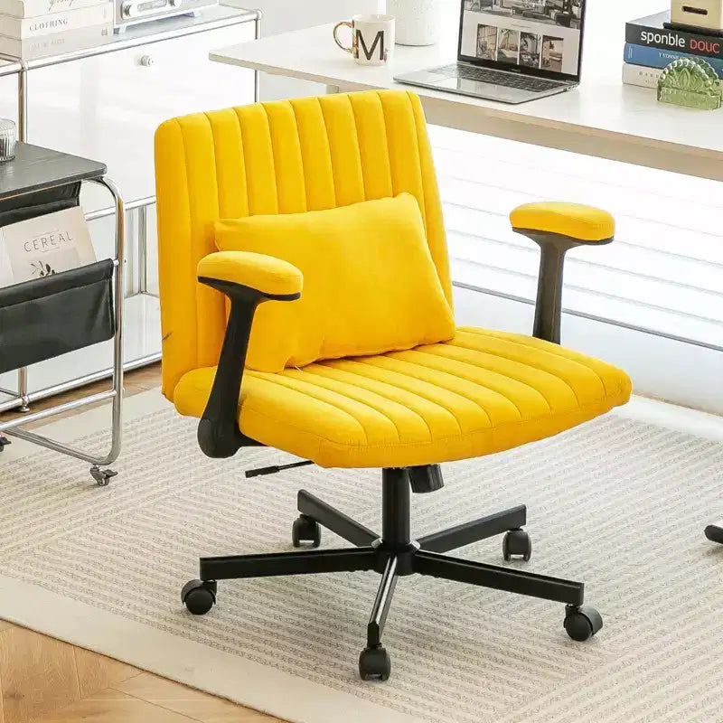 Sedia da ufficio moderna in velluto con schienale imbottito, sedia da scrivania con braccioli e schienale regolabili, sedia comoda per ufficio, studio