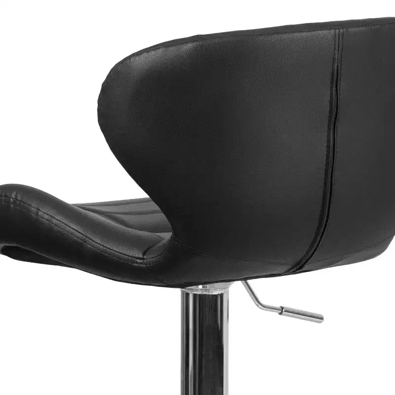 Sgabello da bar contemporaneo ad altezza regolabile con schienale curvo e base cromata