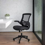 Sedia da ufficio ergonomica girevole in rete a schienale medio con braccioli ribaltabili